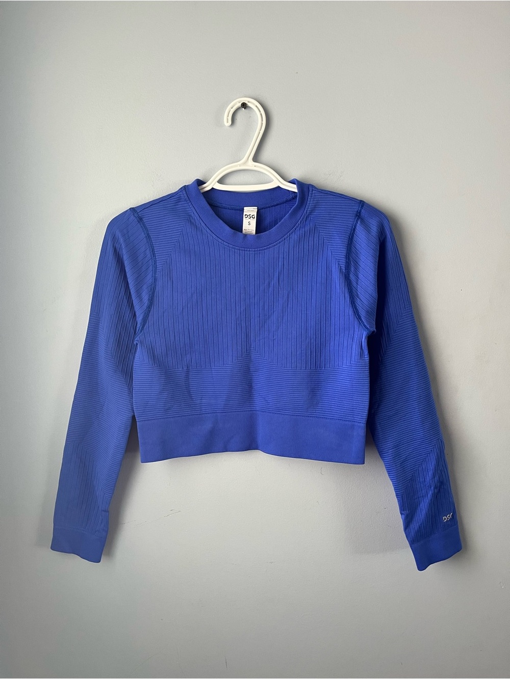 ✨ 3/$30 DSG Royal Blue Ribbed Long Sleeve Stretch Fitted Cropped Top Size S